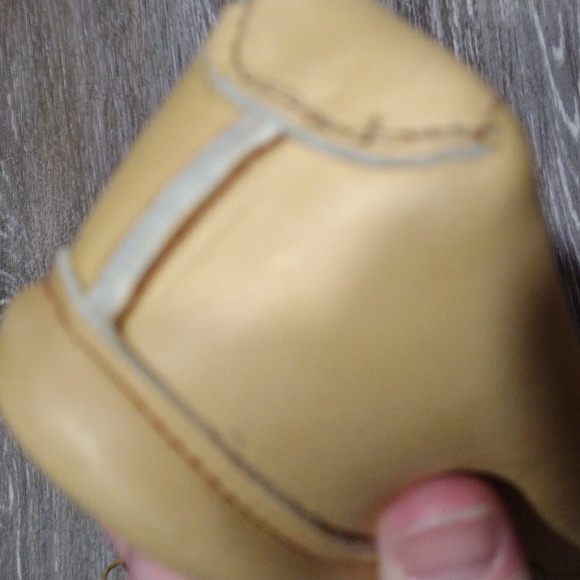 Tan leather slippers. NWOT. Size 10 - Picture 12 of 12